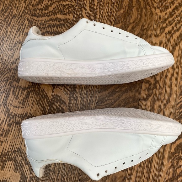 JC Play Women Ivory/white Sneakers US 8. - Picture 7 of 15